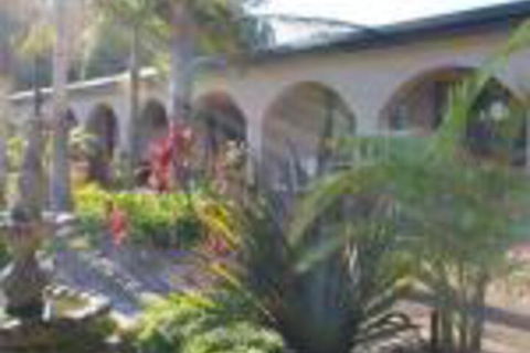 Batemans Bay Manor - Surfers Gold Coast 0