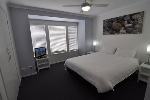 Bluedock Apartments - Surfers Gold Coast 3
