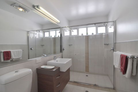 Bluedock Apartments - Surfers Gold Coast 5