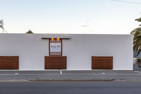 Bay 10 Accommodation - Surfers Gold Coast 2