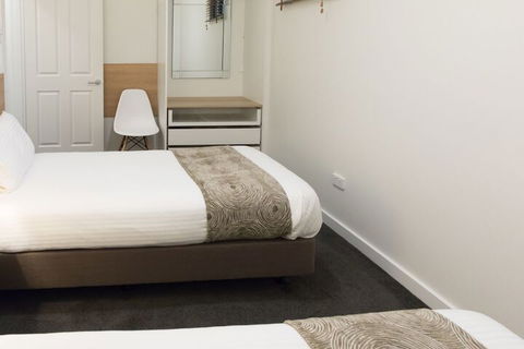 Bay 10 Accommodation - Surfers Gold Coast 7