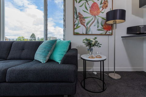 Bay 10 Accommodation - Surfers Gold Coast 6