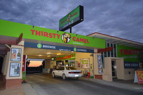 Loxton Community Hotel Motel - Surfers Gold Coast 1