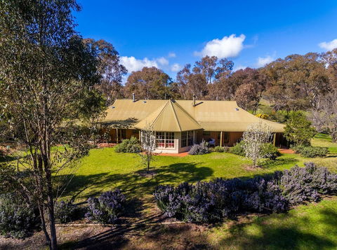 Wildwood Guesthouse - Surfers Gold Coast 0