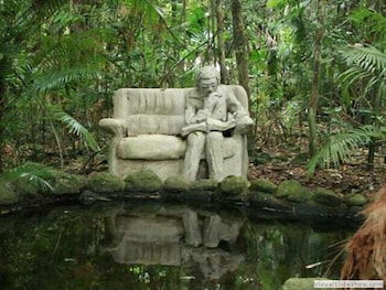 Rainforest Hideaway - Surfers Gold Coast 3