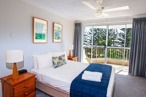 Cashelmara Beachfront Apartments - Surfers Gold Coast 6
