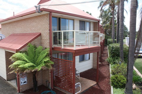 Sapphire Court Holiday Units - Surfers Gold Coast 2
