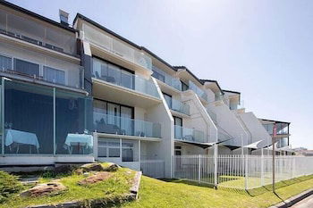 Ocean Front At The Entrance - Surfers Gold Coast 0