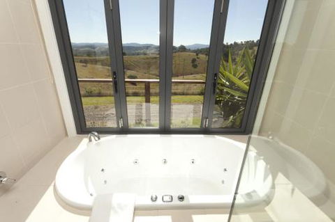 Sanctuary Hill Retreat - Surfers Gold Coast 2