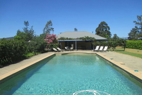 Tranquil Vale Vineyard & Cottages - Surfers Gold Coast 5