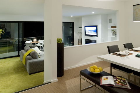 Saltus Luxury Accommodation - Surfers Gold Coast 2