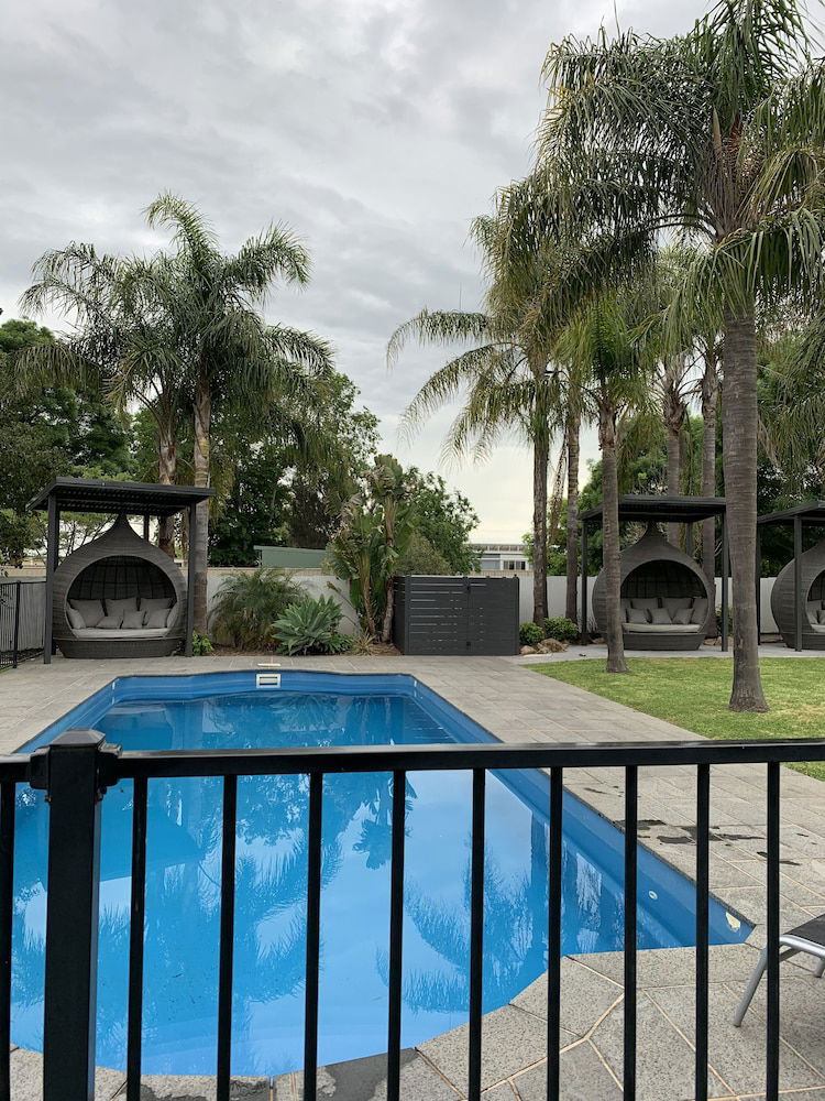 Coolamon NSW Surfers Gold Coast
