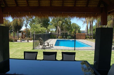 Federation Motel Resort - Surfers Gold Coast 1