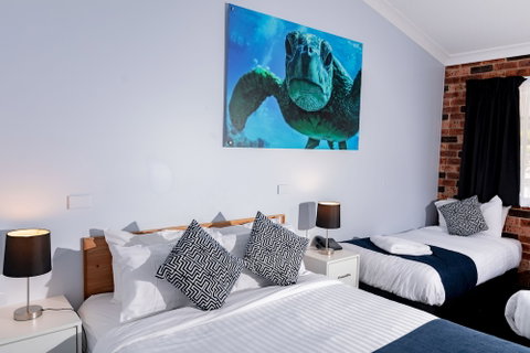 Bay Hotel Motel - Surfers Gold Coast 4