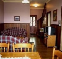 Pemberton Old Picture Theatre Holiday Apartments - Surfers Gold Coast