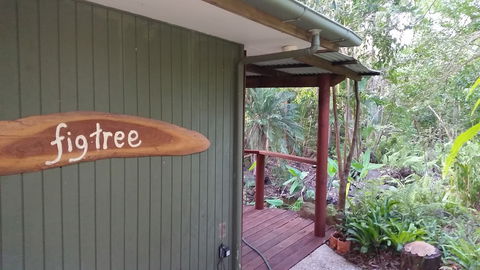 Hunchy Hideaway - Surfers Gold Coast 5