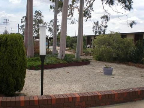 Riviana Motel - Surfers Gold Coast 3