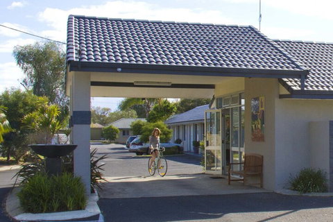Gale Street Motel And Villas - Surfers Gold Coast 1