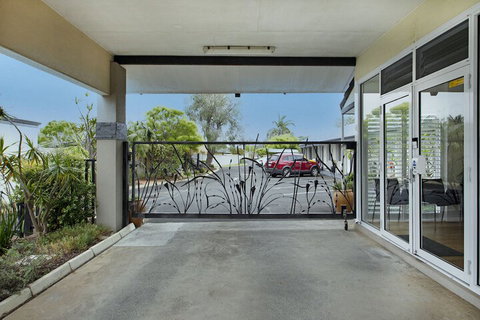 Gale Street Motel And Villas - Surfers Gold Coast 2