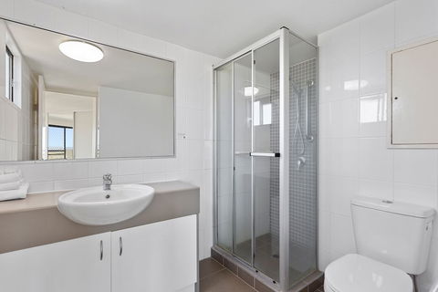 Langley Park Apartments - Surfers Gold Coast 2