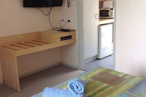 Farnboro Motel - Surfers Gold Coast 4