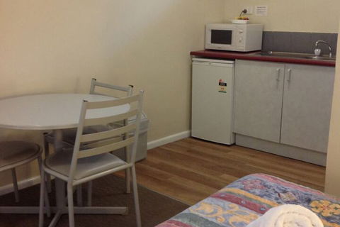 Farnboro Motel - Surfers Gold Coast 7