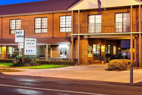 Holbrook Town Centre Motor Inn - Surfers Gold Coast 2