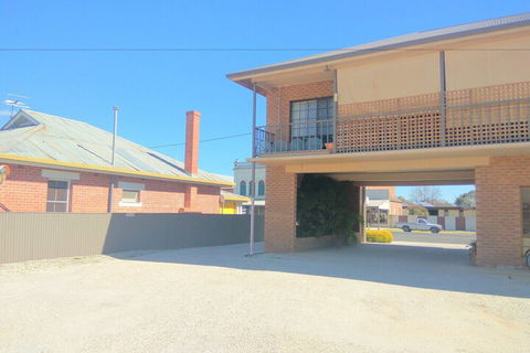 Holbrook Town Centre Motor Inn - Surfers Gold Coast 3