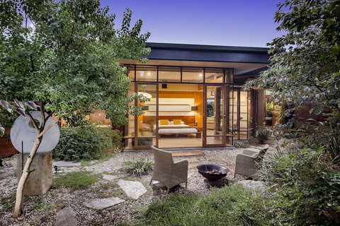 Sticky Rice Villas - Surfers Gold Coast 3