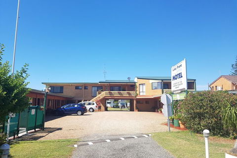 Lake Front Motel - Surfers Gold Coast 1