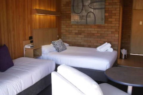 Court Street Motel - Surfers Gold Coast 2