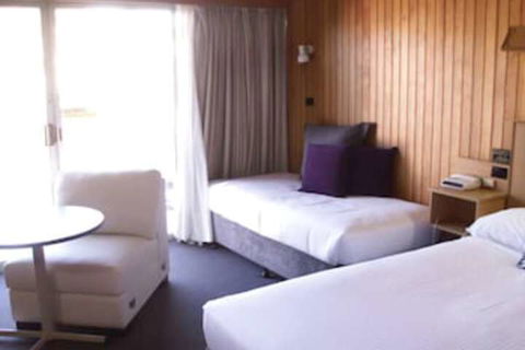 Court Street Motel - Surfers Gold Coast 3