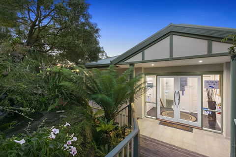 Arthurs Views - Surfers Gold Coast 2
