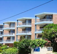 Sea Point Ocean Apartments - Surfers Gold Coast