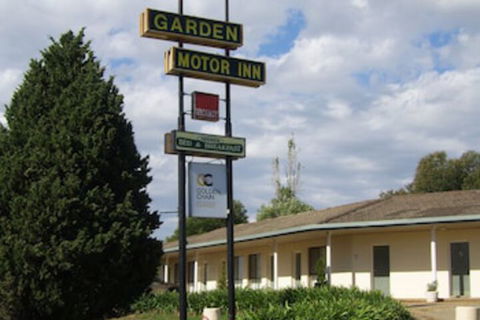 Golden Chain Garden Motor Inn - Surfers Gold Coast 0