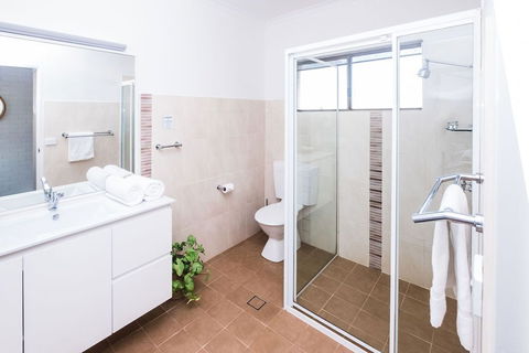 Mollymook Seascape Motel & Apartments - Surfers Gold Coast 5