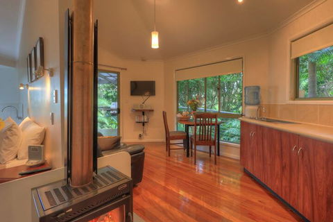 Montville Grove - Surfers Gold Coast 4