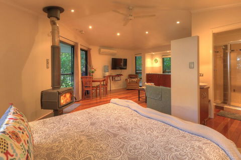 Montville Grove - Surfers Gold Coast 6