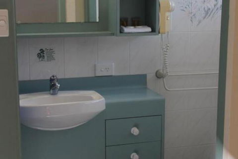 Caloundra Suncourt Motel - Surfers Gold Coast 3