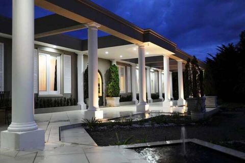 Norwood House Motel & Reception Centre - Surfers Gold Coast 2