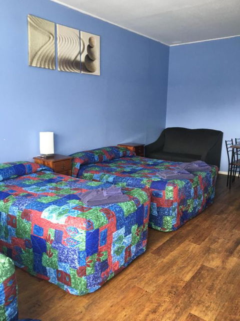 Coonamble Motel - Surfers Gold Coast 4