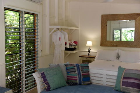 Sejala Beach Huts - Surfers Gold Coast 5