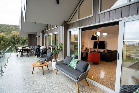 Adventure Bay Retreat - Surfers Gold Coast 2