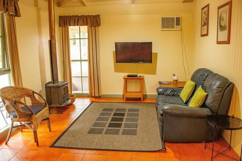 Kalimna Woods Cottages - Surfers Gold Coast 7