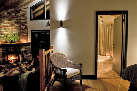 Woodlands Rainforest Retreat - Surfers Gold Coast 4