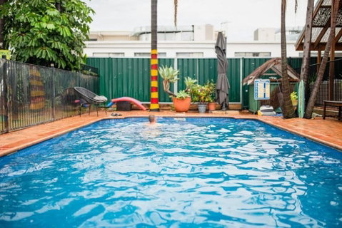 Backpackers Newcastle - Surfers Gold Coast 4