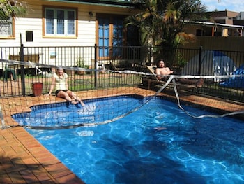 Backpackers Newcastle - Surfers Gold Coast 6
