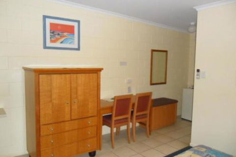 Nanango Antler Motel - Surfers Gold Coast 0