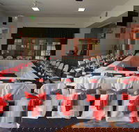 Burkes Hotel Motel - Surfers Gold Coast