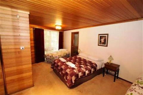 Casbak Alpine Units - Surfers Gold Coast 3
